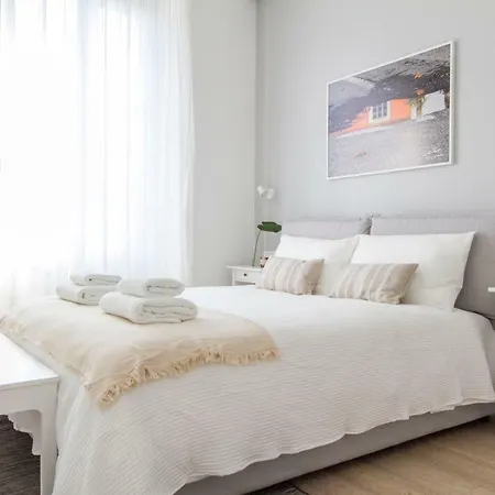Luxury And Spacious Apartamento Milão