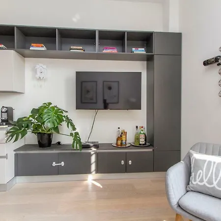 Apartment Luxury And Spacious *
