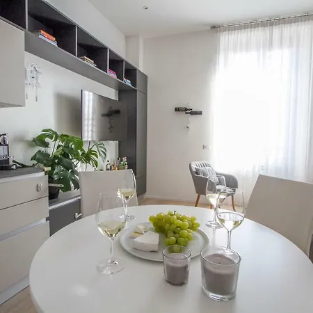 Apartment Luxury And Spacious