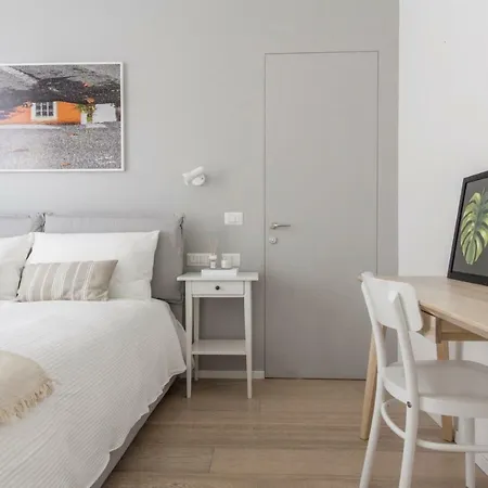 Luxury And Spacious Apartment Milan