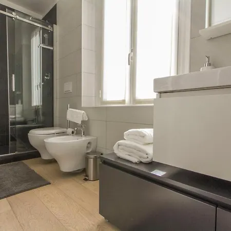 Luxury And Spacious Apartment